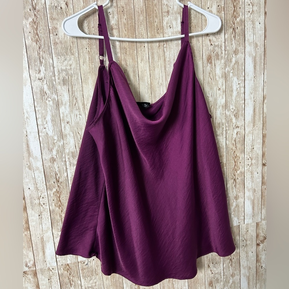 Torrid size 2 gorgeous burgundy flowy handkerchief satin tank camisole